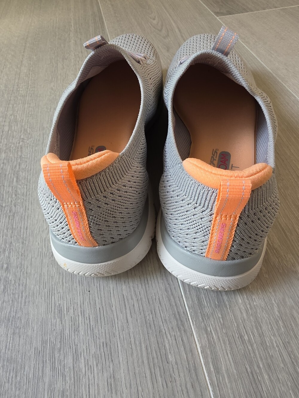 Sketchers Light Gray Slip On Sneakers - Picture 5 of 9